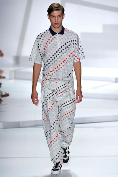 Look 24